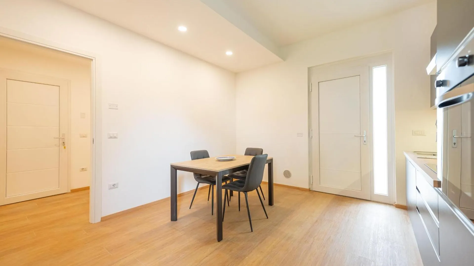 La Magnolia Suite Apartments - Garda Lake Bussolengo